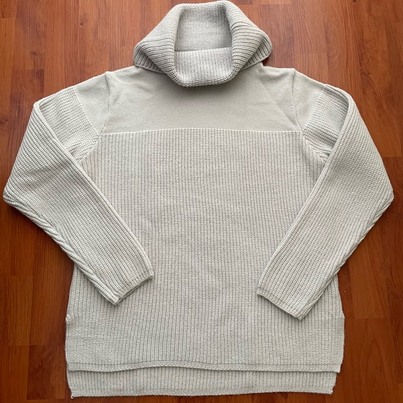 Cowel neck sweater - Picture 1 of 3